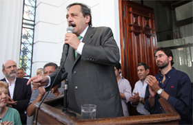 El golpe tuvo olor a petróleo