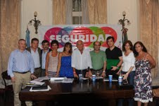 Para garantizar la Seguridad como derecho social, la oposición dialoga con los vecinos de la Ciudad