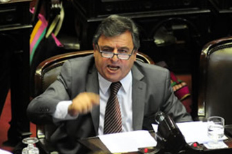 Negri: “Es un acto de salvajismo institucional”