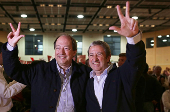 Sanz y Cobos buscan bajar la tensión por los acuerdos con otras fuerzas