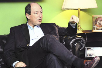 Sanz criticó a Milani y la “partidización de las Fuerzas Armadas”