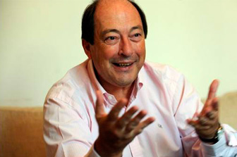 Sanz: “El cambio económico debe ser gradual y el político, de shock”