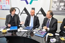 Terragno y Lousteau en la DAIA